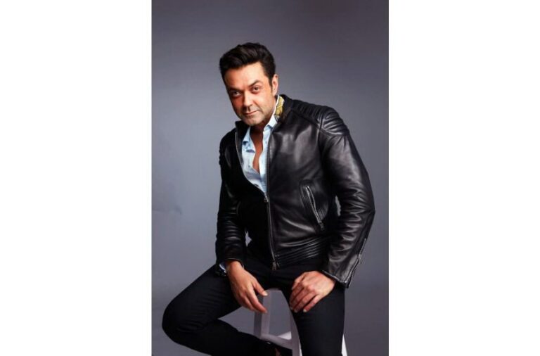 Bobby Deol is on a roll with a packed shoot schedule to keep up with his work commitments & upcoming projects!
