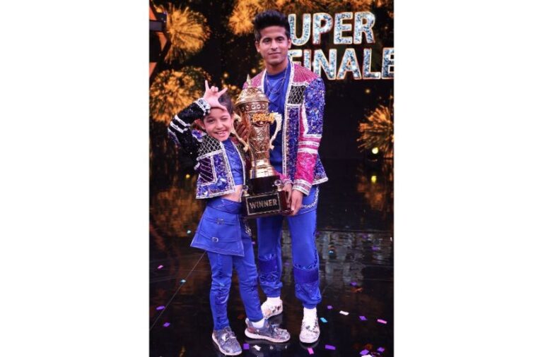 Florina Gogoi from Jorhat, Assam wins the title of Super Dancer – Chapter 4 trophy!