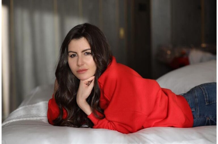 ‘Stars are born to shine’,  says actress Giorgia Andriani for Shehnaaz Gill’s upcoming release ‘Honsla Rakh’.