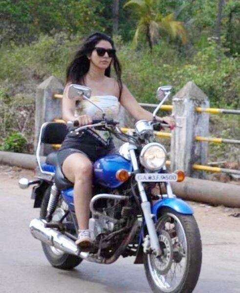 Fans eagerly anticipate seeing Warina Hussain in an action film as she rides bike in the streets of Goa