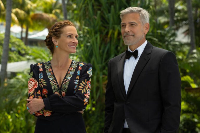 Keep your passport ready as Julia Roberts and George Clooney will gift you a ‘Ticket To Paradise’ this Dussehra