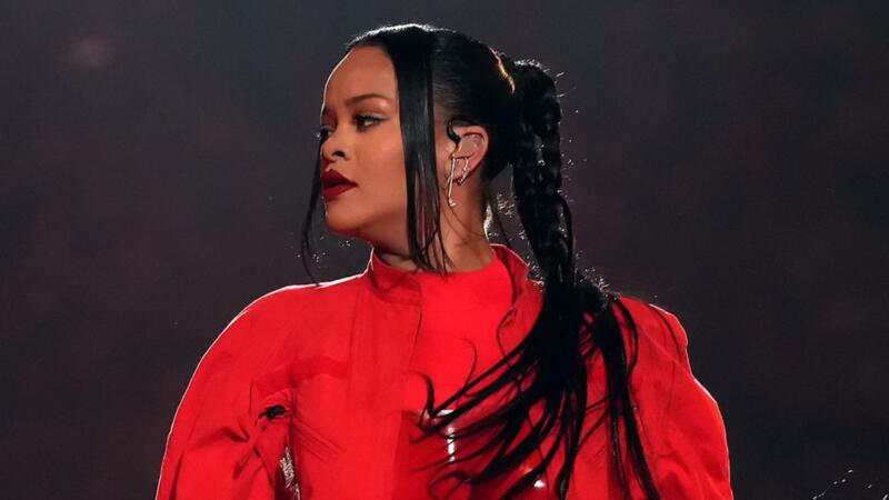Rihanna live in concert
